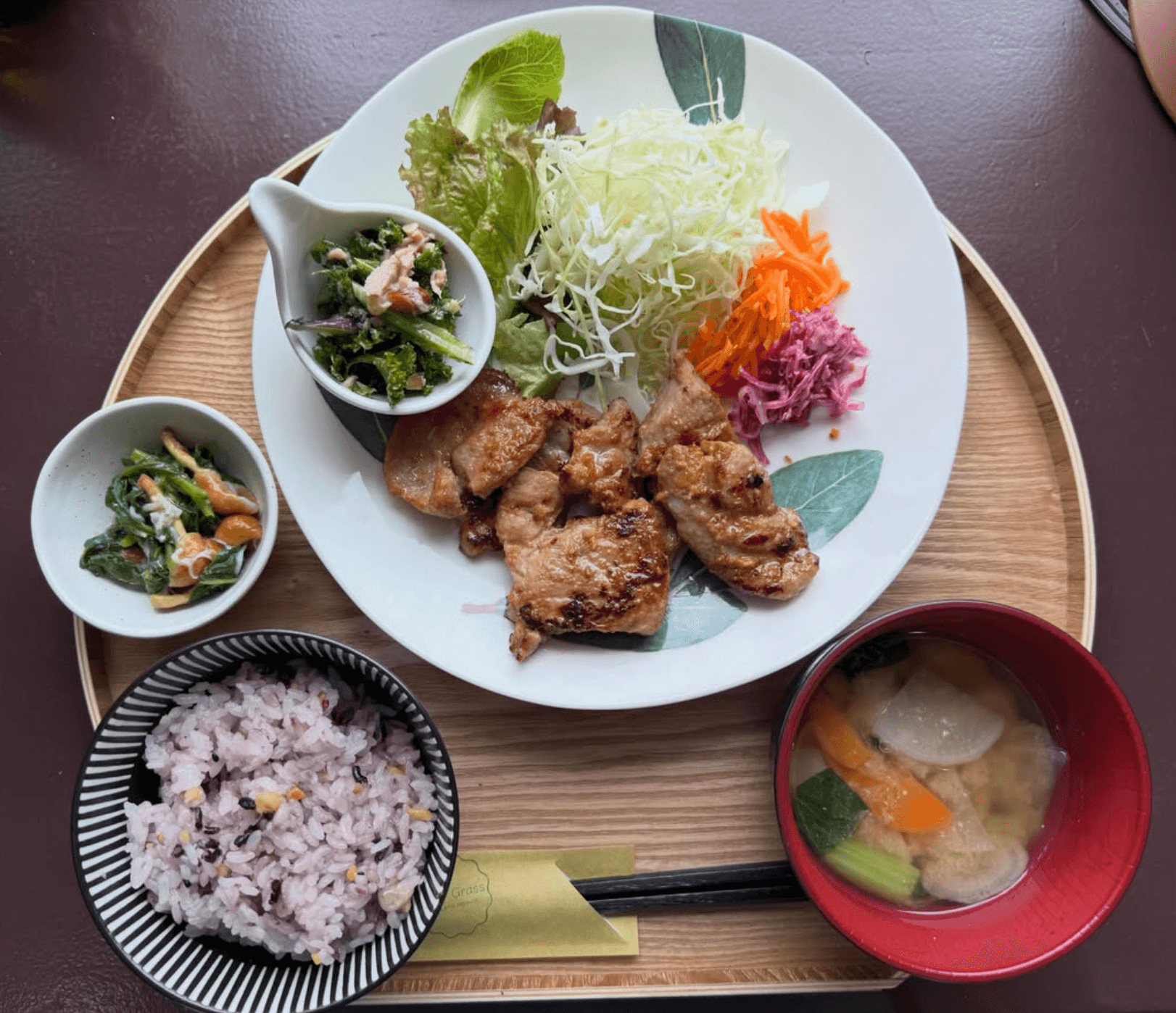 塩麹漬け豚のグリル定食